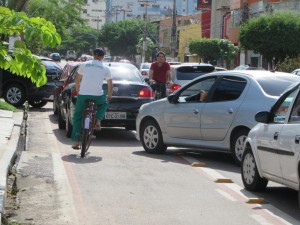 IMG_9862_14-10-2014_Mundurucus_Ciclofaixa_Carros_Invasao_Bicicletas_SELECAO_edit