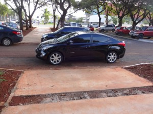 DSC01192_26-01-2017_Eixo Monumental_TJDF_Calcada_nova_Carro_edit