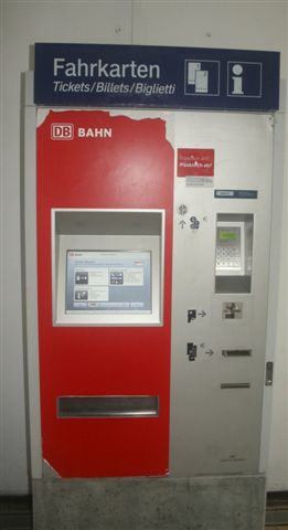 Sistema automatizado de venda de passagens de trem em Uffing, na Alemanha