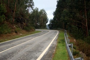 Pista compartilhada no norte de Portugal - sem acostamento