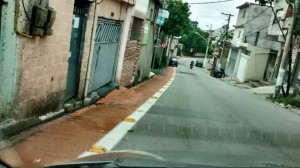 Onde não há ciclofaixa, também não há reclamação da ausência de calçadas