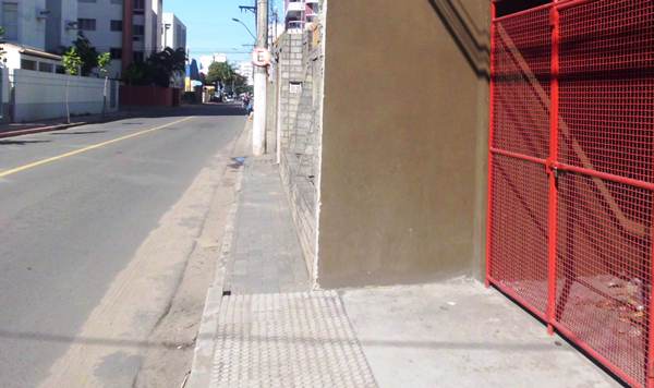 fotos jardim na calcada: Cidadã”, a cidadania passou bem longe das ruas de Jardim Camb fotos jardim na calcada: Cidadã”, a cidadania passou bem longe das ruas de Jardim Camb