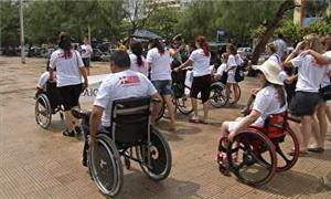 Cadeirantes fazem mobilização por acessibilidade