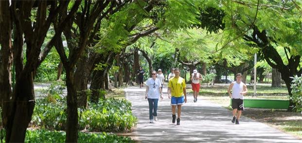 Parque da Jaqueira, no Recife: exemplo de calçada