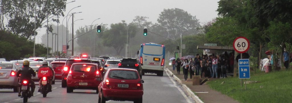 Rua com carros

Descrição gerada automaticamente