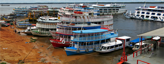 Falta vontade política para usar o rio no transporte urbano em Manaus