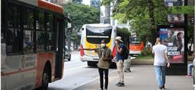 Máscara volta a ser obrigatória no transporte público de São Paulo