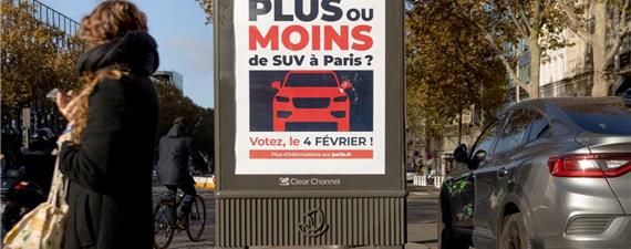 Paris triplica taxa de estacionamento de SUVs para reduzir poluição
