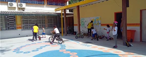 Guia mostra como a bicicleta pode apoiar a aprendizagem na escola