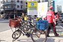 São Paulo: ciclotrabalhadores param para um café