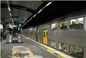 Trem na estação de Sidney, Austrália