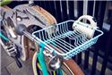 Uma bicicleta feita com utensílios de cozinha
