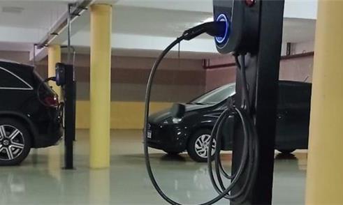 Lei garante recarga de carro elétrico em prédios