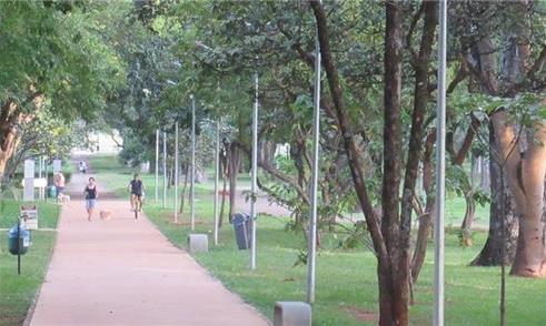 Uma Brasília de caminhos acessíveis e agradáveis