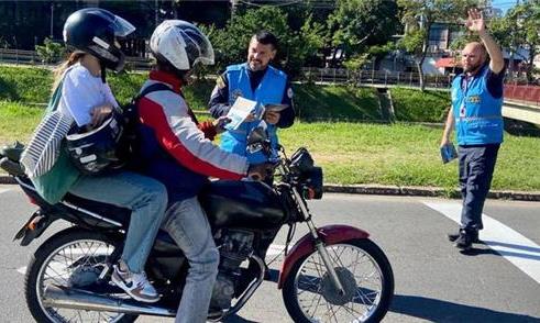 Porto Alegre testa projeto de motofaixa