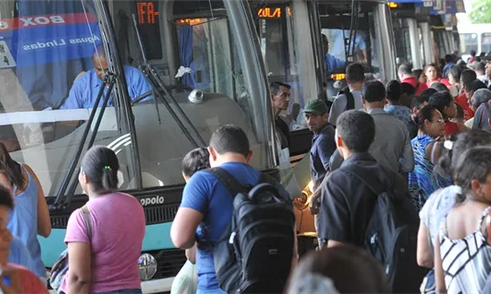 Grupos de carona no DF: opção aos ônibus lotados