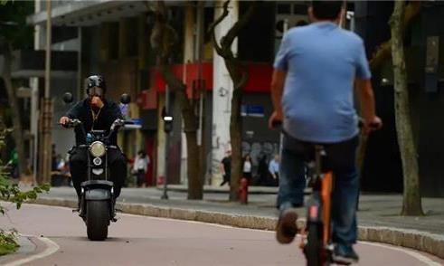 Ciclomotor ou autopropelido? Falta fiscalização