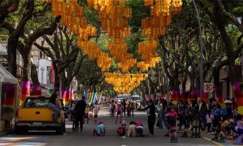Cidade nos Andes conecta espaço urbano à natureza