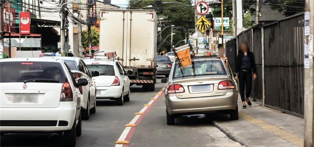 Estacionar o carro em COQUINHOS