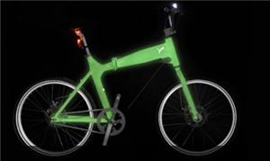A bike é ideal para quem pedala à noite na cidade