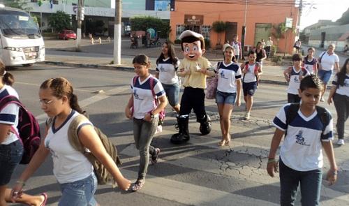 Agentes vão estar nas escolas onde trânsito é mais