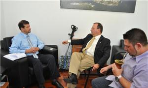 Alexandre Lindenmeyer e Oscar Escher em reunião