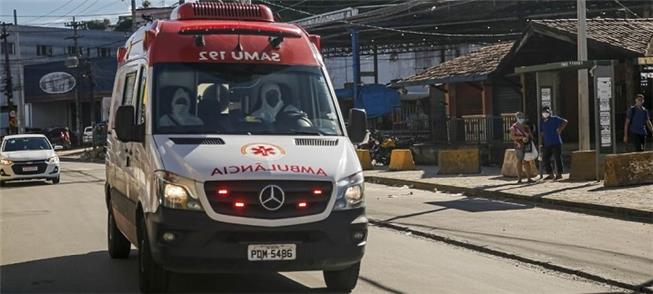 Ambulância no Recife: acidentes voltando ao 