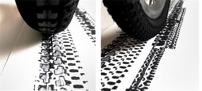 Artista imprime gravuras com pneus de bikes