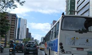 As faixas exclusivas para ônibus ajudam o trânsito