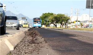 Asfalto do BRT no Recreio dos Bandeiras apresenta