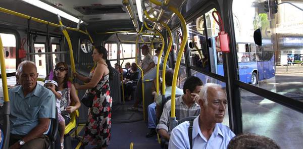 Aumento do ônibus em Curitiba será investigado