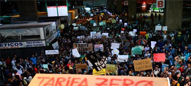 Aumentos de tarifas motivaram protestos no ano pa