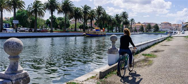 Aveiro, com seus canais, tem programa de bicicleta