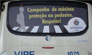 Banner de campanha de proteção a pedestres