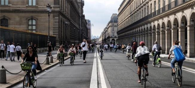 Bicicleta: boa para a economia, defende primeira-m