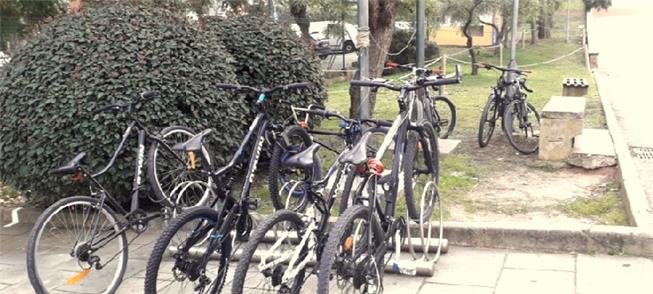 Bicicletário da Escola Pinheiro e Rosa terá de ser