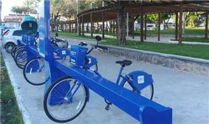 Bicicletas compartilhadas estão distribuídas em de