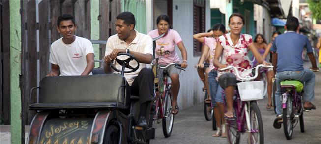 Bicicletas e bicitáxi, o transporte sustentável de