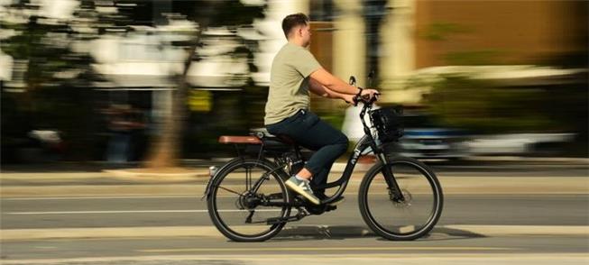 Bicicletas elétricas não poderão mais usar ciclovi