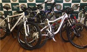 Bicicletas roubas apreendidas pela polícia do RJ