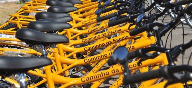 Bikes do programa Caminho da Escola, do governo fe