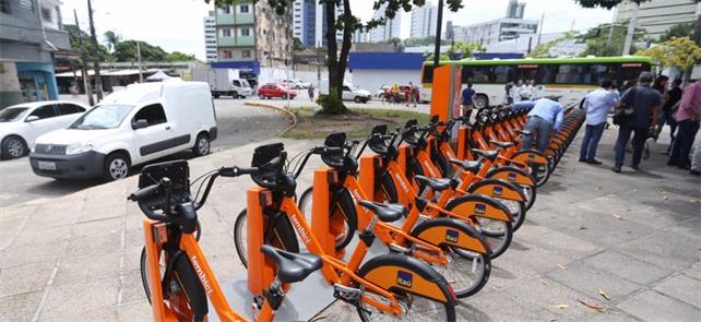 Bikes laranjas finalmente chegam à Zona Norte do R