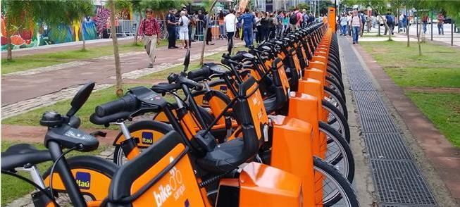 Bikes laranjinhas ganham plano para pedalar por 60