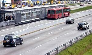 BRT de Bogotá, na Colômbia: BH desisite do modelo