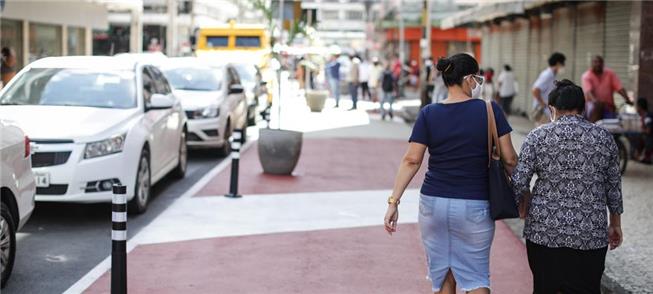 Calçadas alargadas e renovadas na rua da Palma