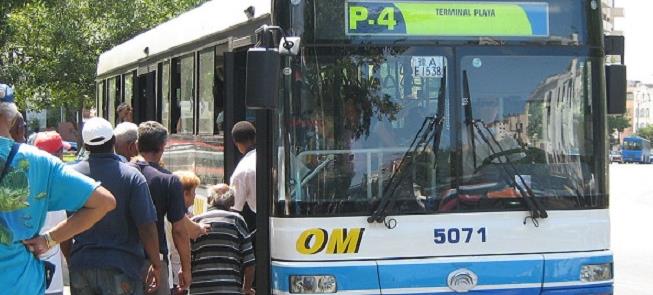 Caminhada e ônibus são mais usados em Cuba do que