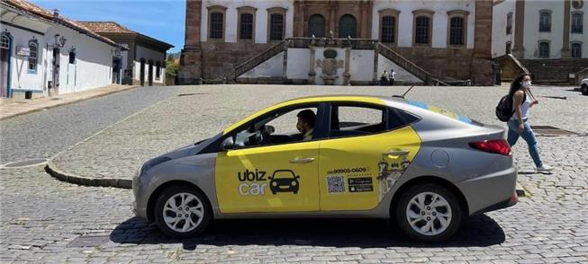 Carro da Ubiz Car operando na cidade de Mariana (M