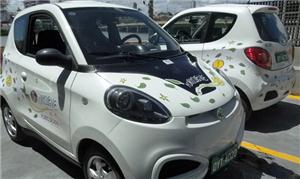 Carros elétricos foram importados da China e acomo