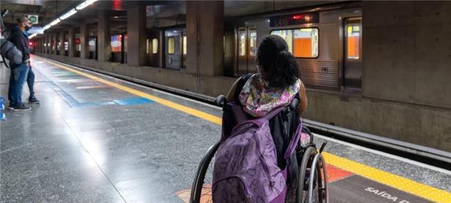 Centro tecnológico voltado a pessoas com mobilidad