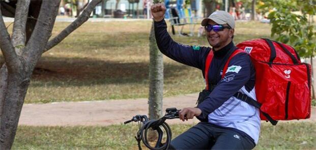 Ciclistas entregadores apoiaram e participaram da